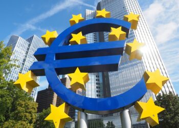 ECB Intervenes as Banks Get More Interested in Crypto-Assets