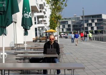 Top remote tech jobs that pay well