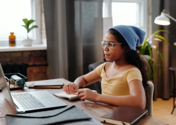 How to get your daughter to pursue a career in tech