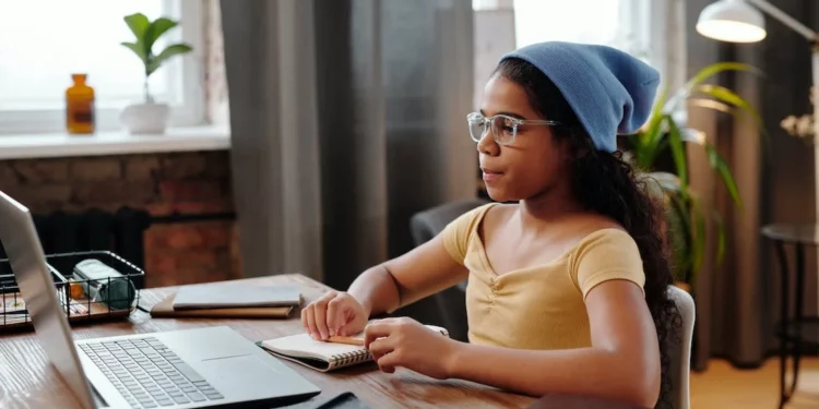 How to get your daughter to pursue a career in tech