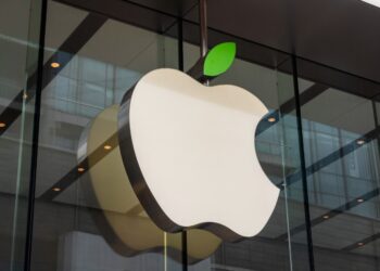 Apple to invest in US