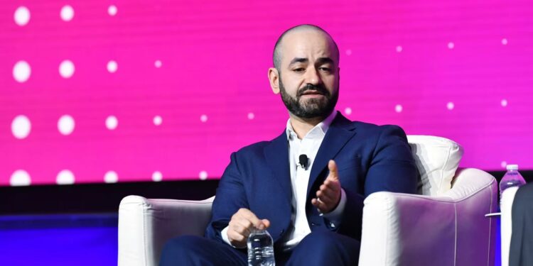 Binance Compliance Chief, Tigran Gambaryan Resigns After Nigerian Detention.